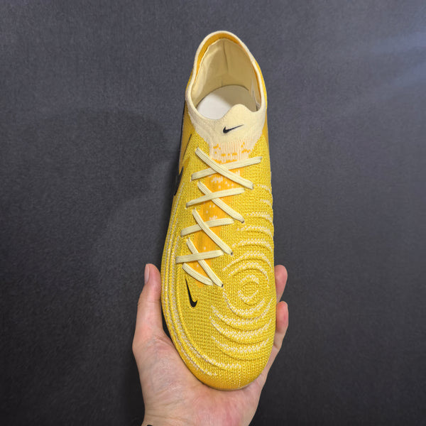 Chuteira Campo Nike Phantom Luna 2 Elite + Brindes