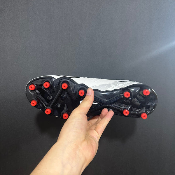 Chuteira Campo Nike Phantom Luna 2 AG Elite + Brindes