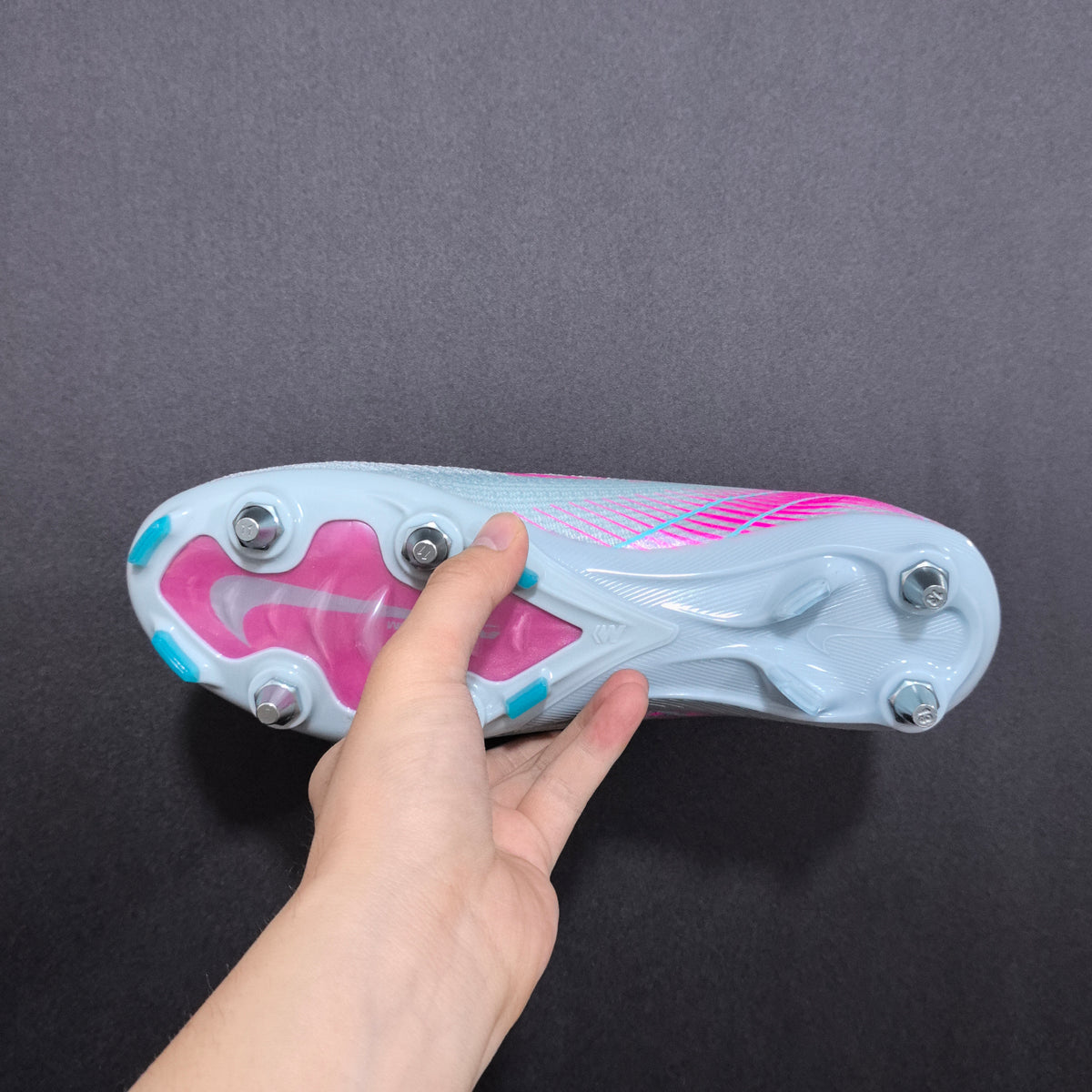 Chuteira Campo Nike Air Zoom Mercurial Vapor 16 SG Elite + Brindes