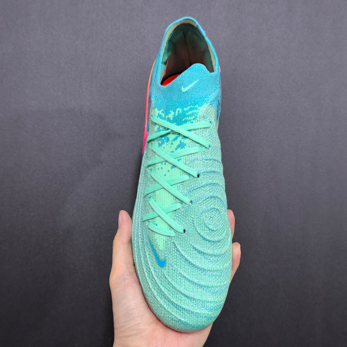 Chuteira Campo Nike Phantom Luna 2 SG Elite + Brindes