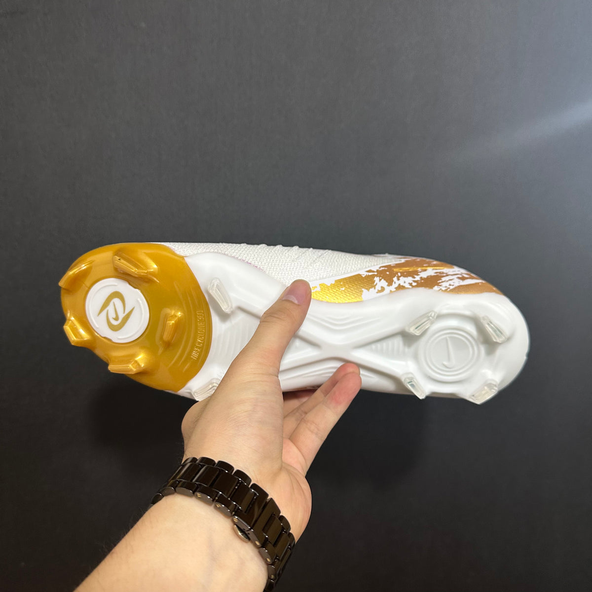 Chuteira Campo Nike Phantom Luna 2 Elite + Brindes