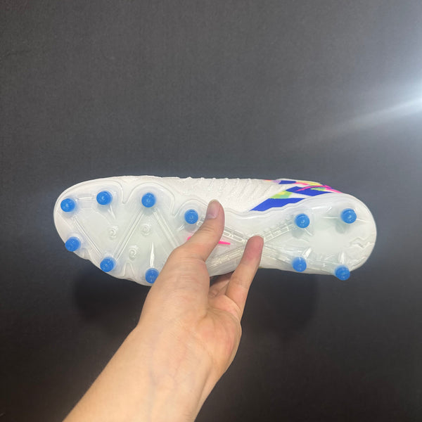 Chuteira Campo Nike Phantom Luna 2 AG Elite + Brindes