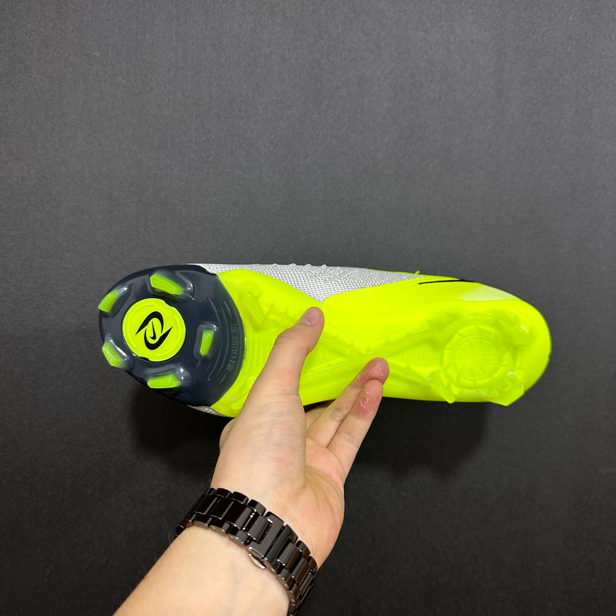 Chuteira Campo Nike Phantom Luna 2 Elite + Brindes