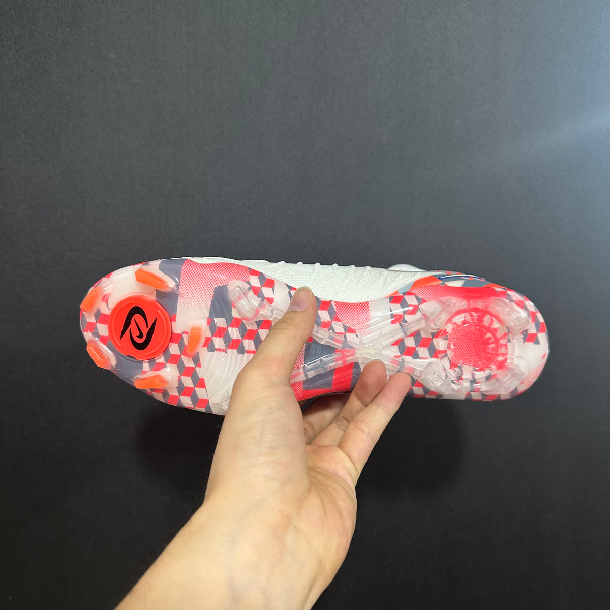 Chuteira Campo Nike Phantom Luna 2 Elite + Brindes