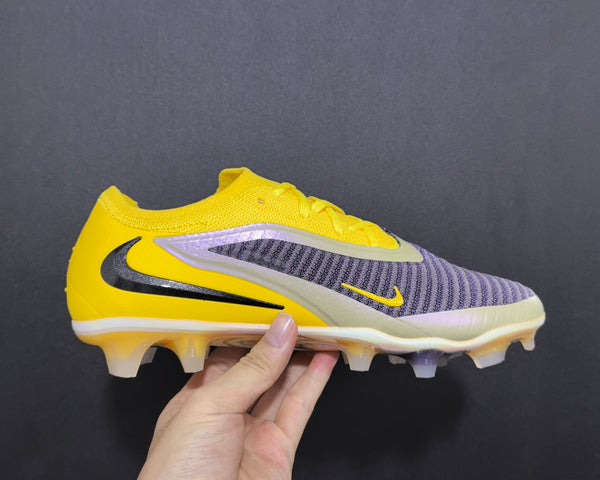 Chuteira Campo Nike Phantom GX 6 FG Elite + Brindes
