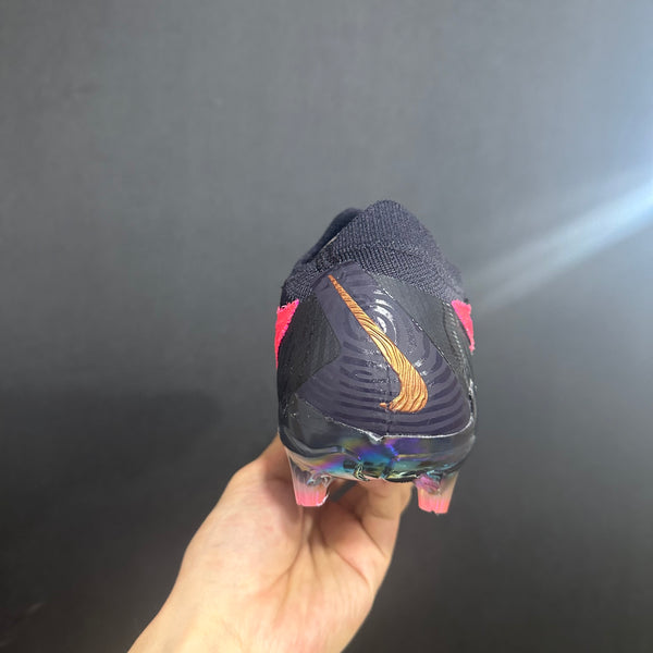 Chuteira Campo Nike Phantom GX DF Elite + Brindes