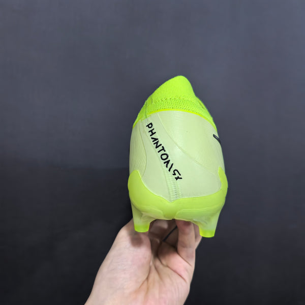 Chuteira Campo Nike Phantom Luna 2 AG Elite + Brindes