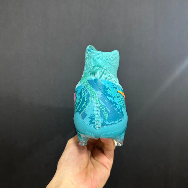 Chuteira Campo Nike Phantom Luna 2 AG Elite + Brindes