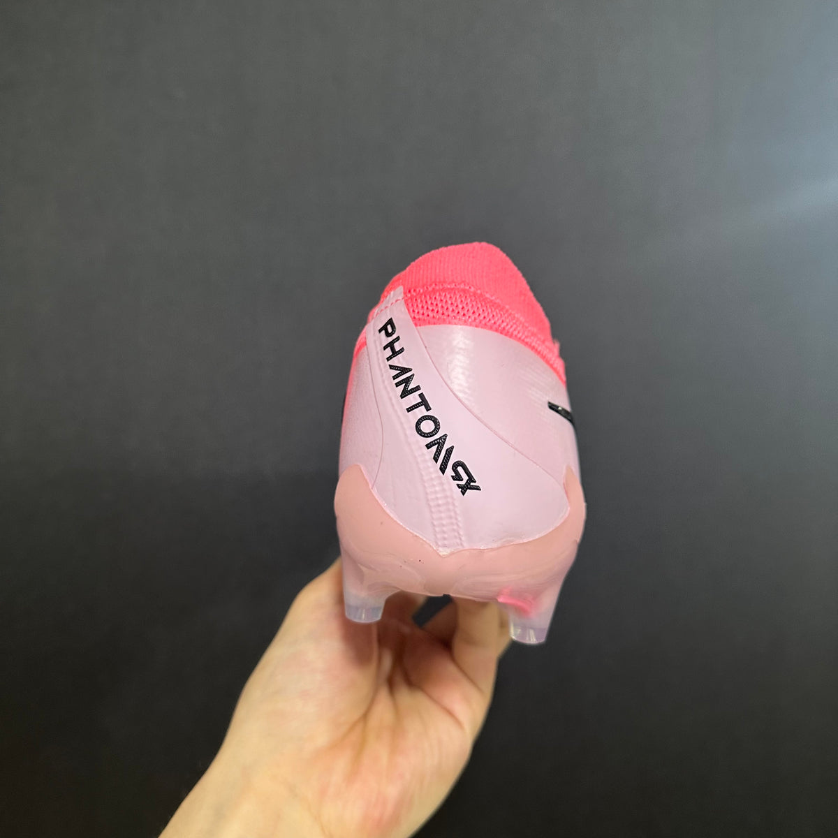 Chuteira Campo Nike Phantom Luna 2 AG Elite + Brindes