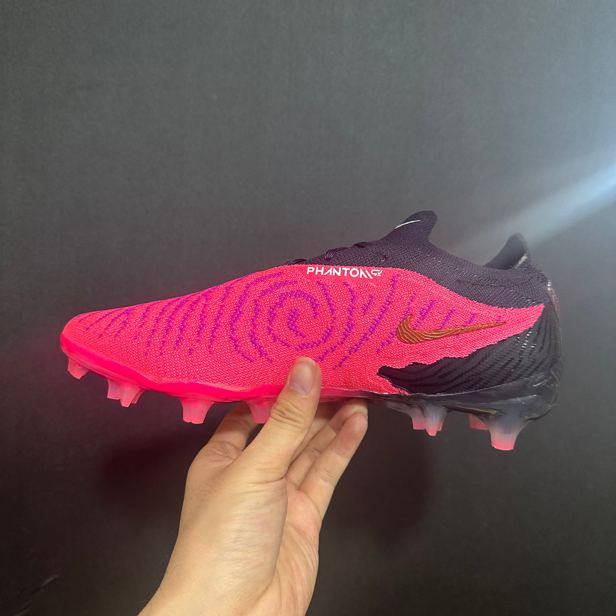 Chuteira Campo Nike Phantom GX DF Elite + Brindes