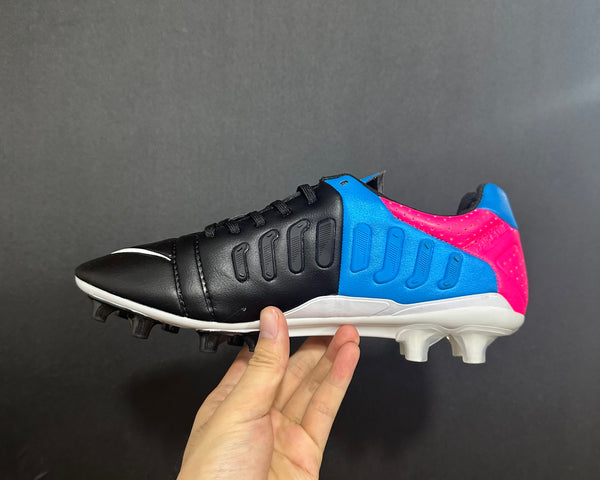 Chuteira Campo Nike CTR360 Maestri III FG + Brindes