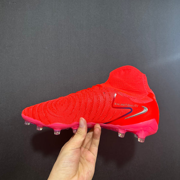 Chuteira Campo Nike Phantom Luna 2 AG Elite + Brindes