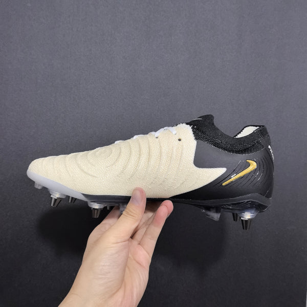 Chuteira Campo Nike Phantom Luna 2 SG Elite + Brindes