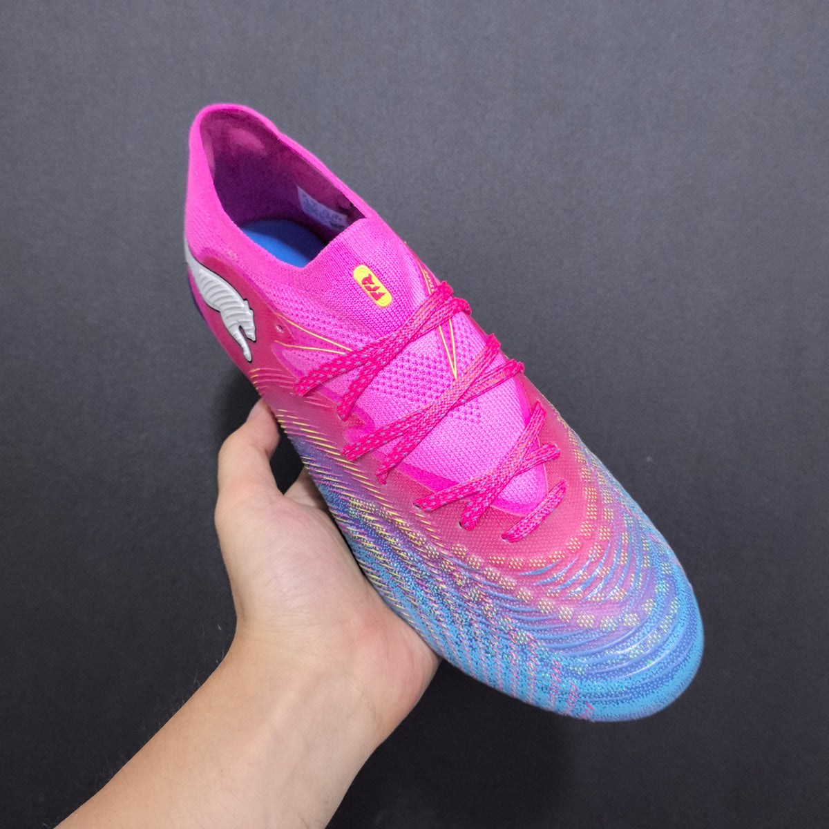 Chuteira Campo Puma Future 8 FG/AG Low Elite + Brindes