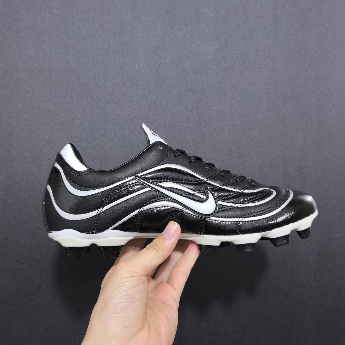 Chuteira Campo Nike Air Zoom Total 90 II FG Elite + Brindes