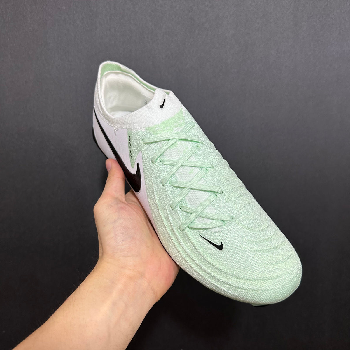 Chuteira Campo Nike Phantom Luna 2 Elite + Brindes