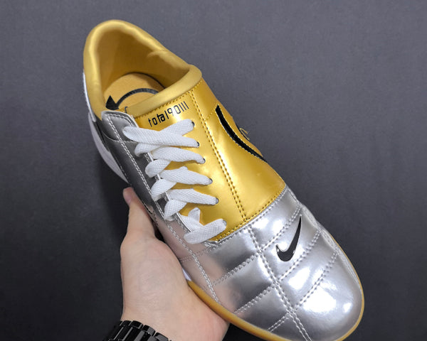 Chuteira Society Nike Total 90 TF + Brindes
