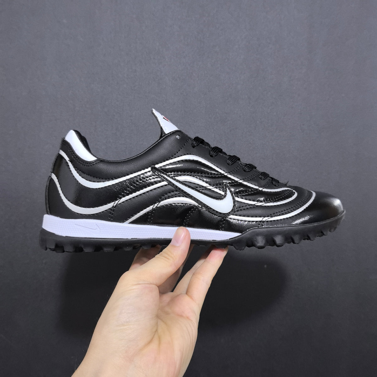 Chuteira Society Nike Total 90 TF (Ronaldo) Elite + Brindes