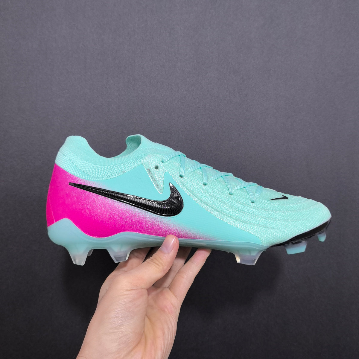 Chuteira Campo Nike Phantom Luna 2 Elite + Brindes