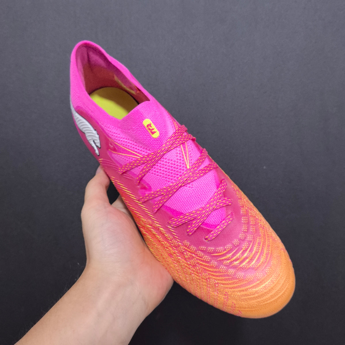 Chuteira Campo Puma Future 8 FG/AG Low Elite + Brindes