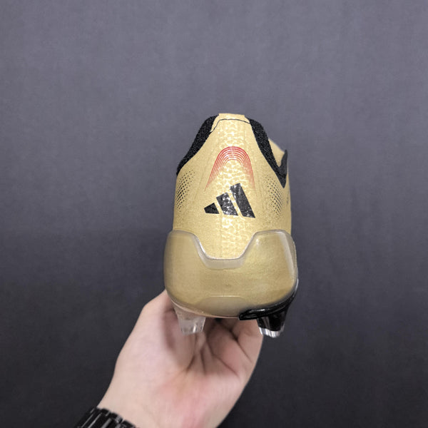 Chuteira Campo Adidas Predator+ FG Elite + Brindes