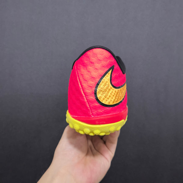 Chuteira Society Nike Hypervenom Phantom I TF Elite + Brindes