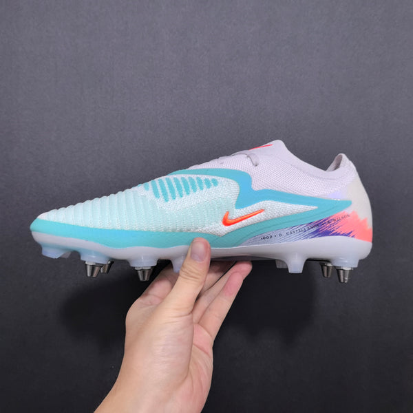 Chuteira Campo Nike Phantom GX 6 SG Elite + Brindes