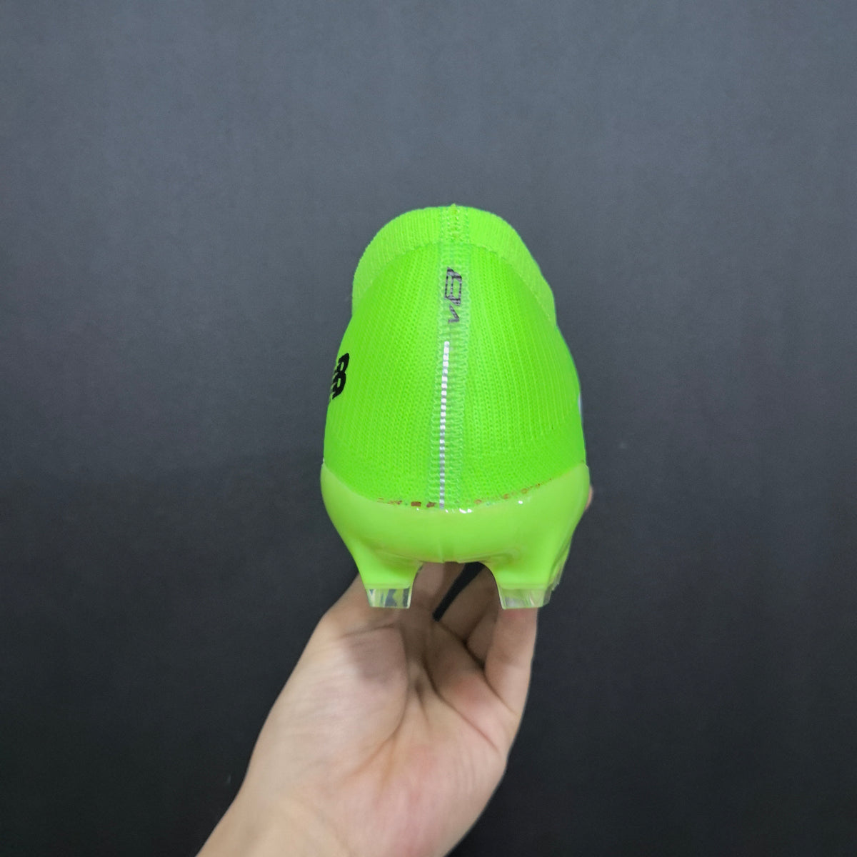 Chuteira Campo New Balance Furon V8  FG Elite + Brindes