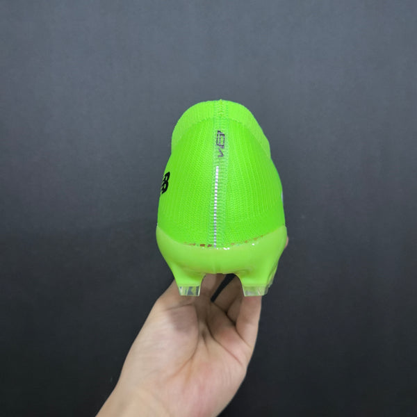 Chuteira Campo New Balance Furon V8  FG Elite + Brindes