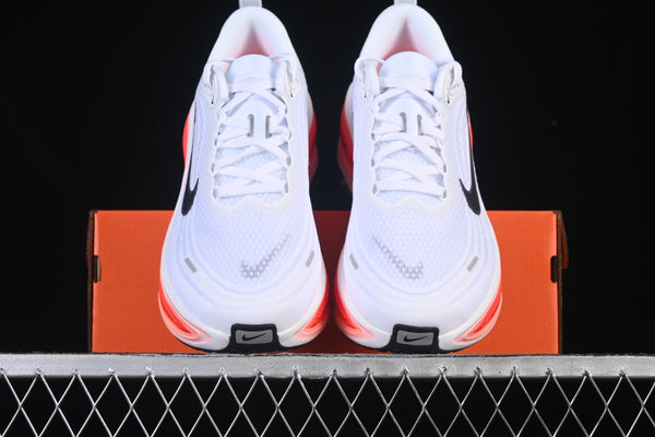 Tênis Nike Air Zoom Vomero Plus