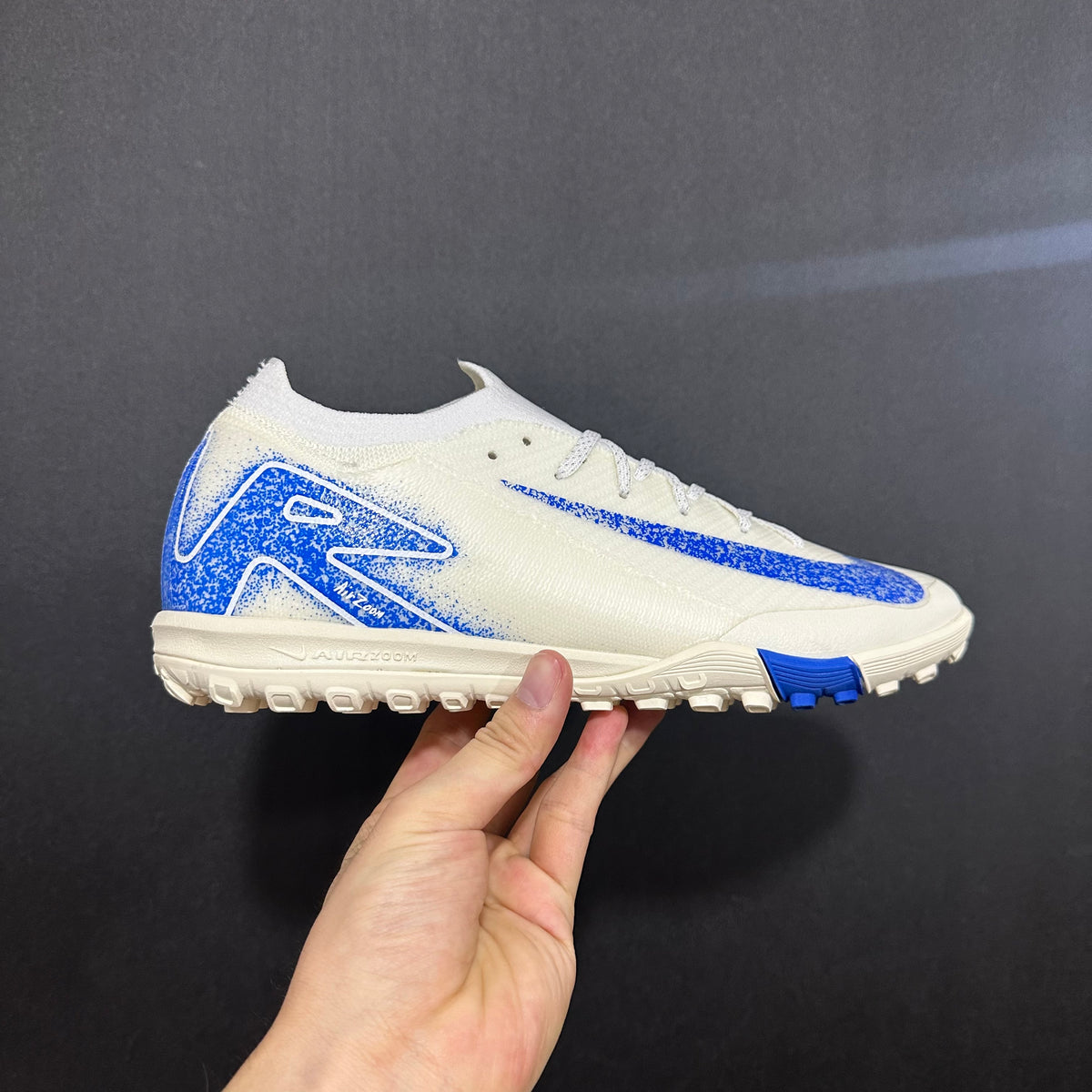 Chuteira Society Nike Air Zoom Mercurial Vapor 16 TF Elite + Brindes Exclusivos