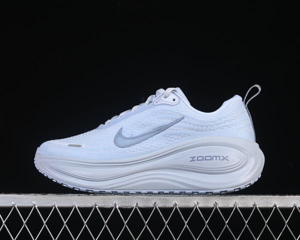 Tênis Nike Air Zoom Vomero Plus