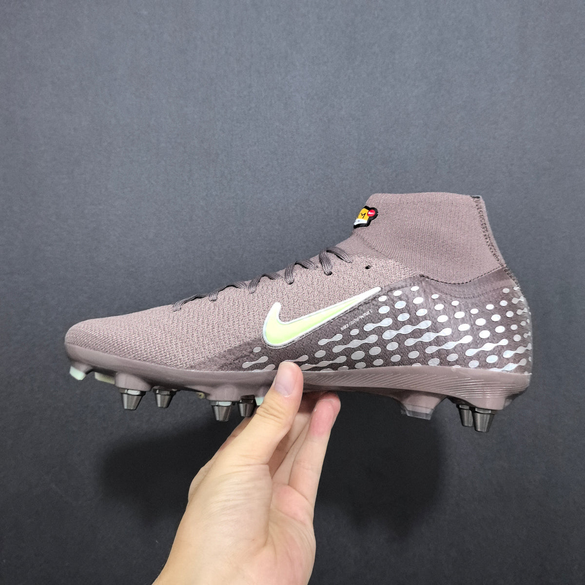 Chuteira Campo Nike Air Zoom Mercurial Superfly 10 SG Elite + Brindes