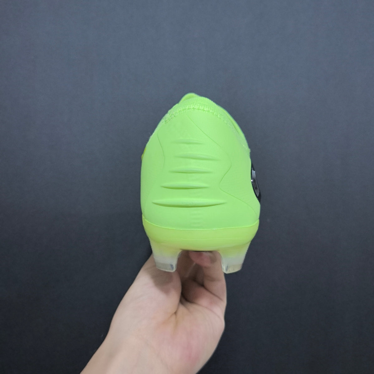 Chuteira Campo Nike Phantom GX 6 FG Elite + Brindes