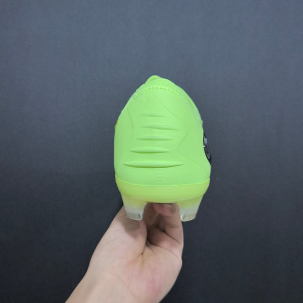 Chuteira Campo Nike Phantom GX 6 FG Elite + Brindes