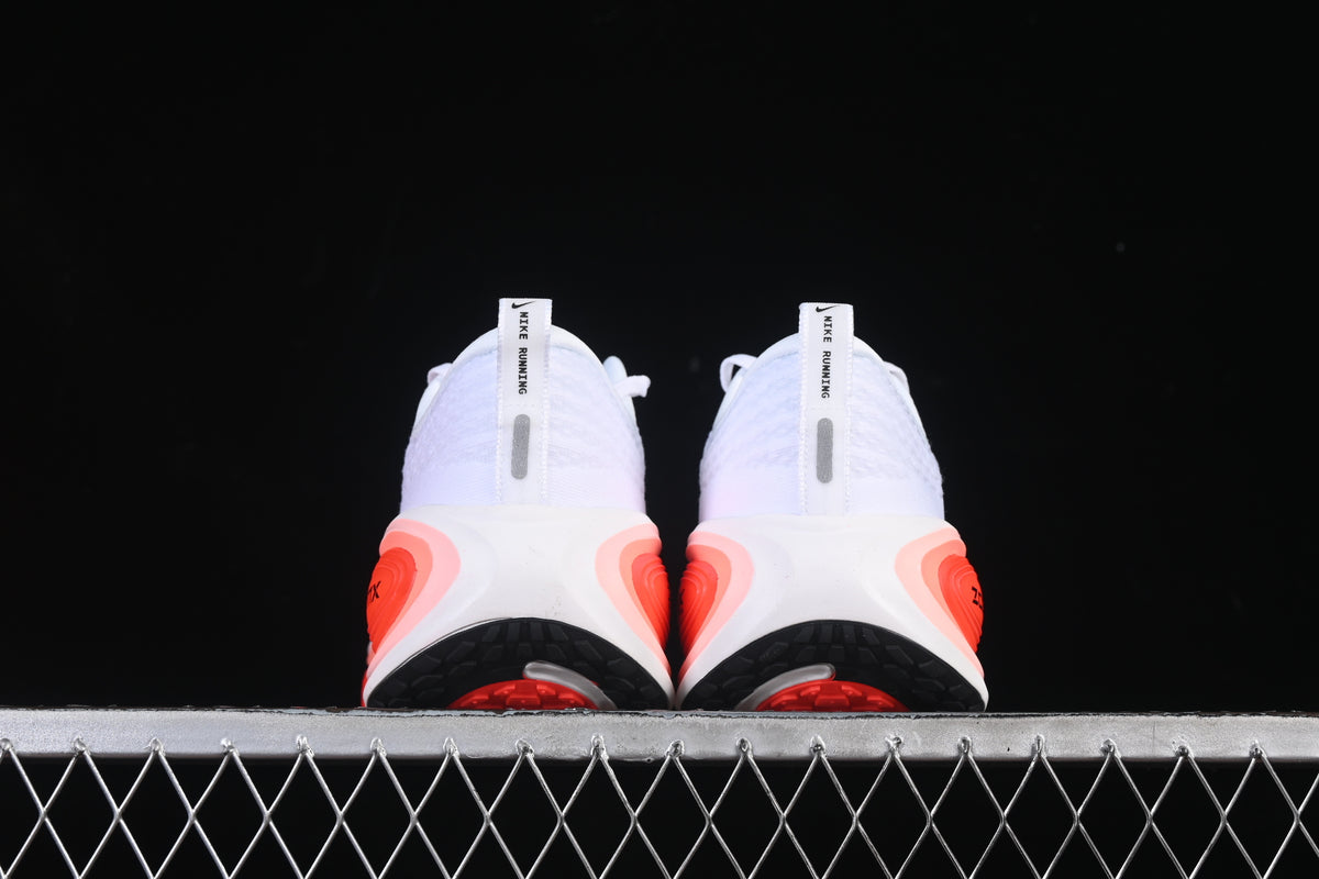 Tênis Nike Air Zoom Vomero Plus