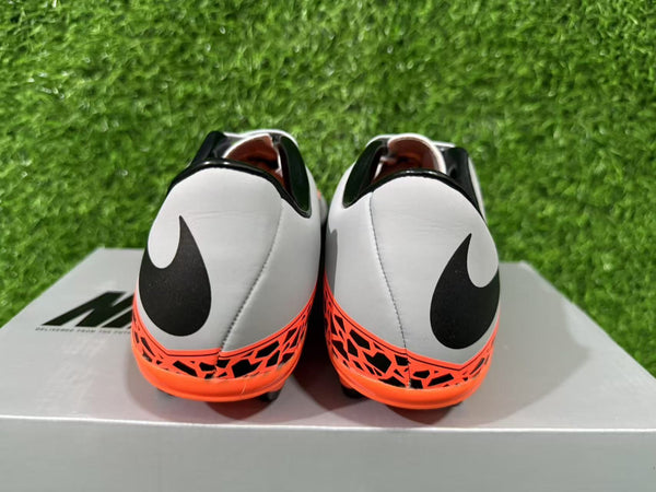 Chuteira Campo Nike Hypervenom Phantom II fg Elite + Brindes