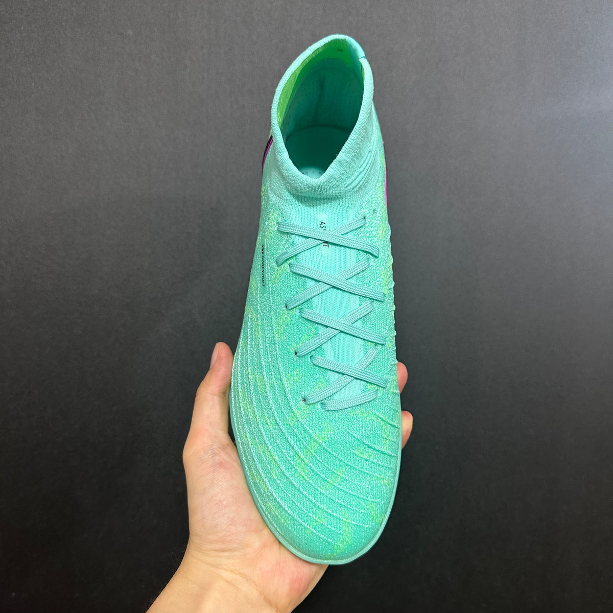 Chuteira Society Nike Phantom Luna TF 1 Elite + Brindes