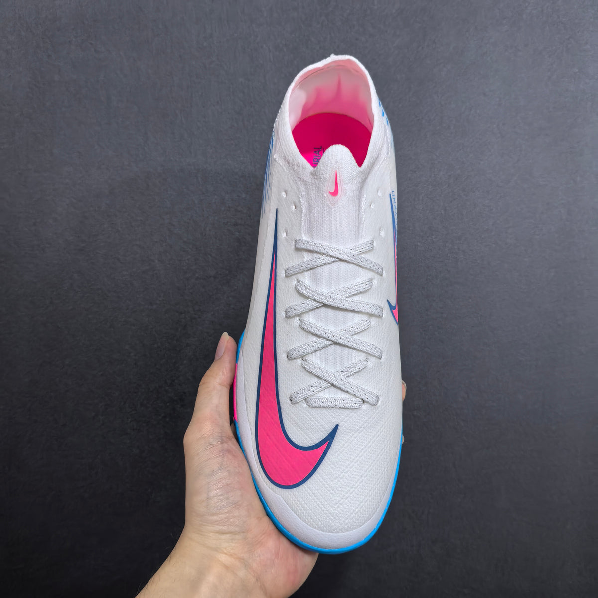 Chuteira Society Nike Air Zoom Mercurial Vapor 16 TF Elite + Brindes Exclusivos