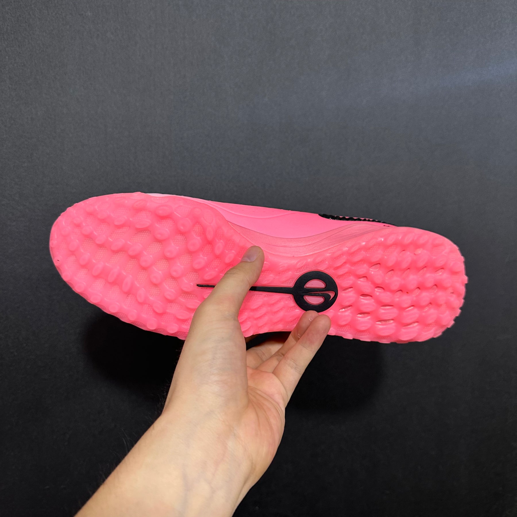 Chuteira Society Nike Tiempo Legend 10 TF Elite + Brindes