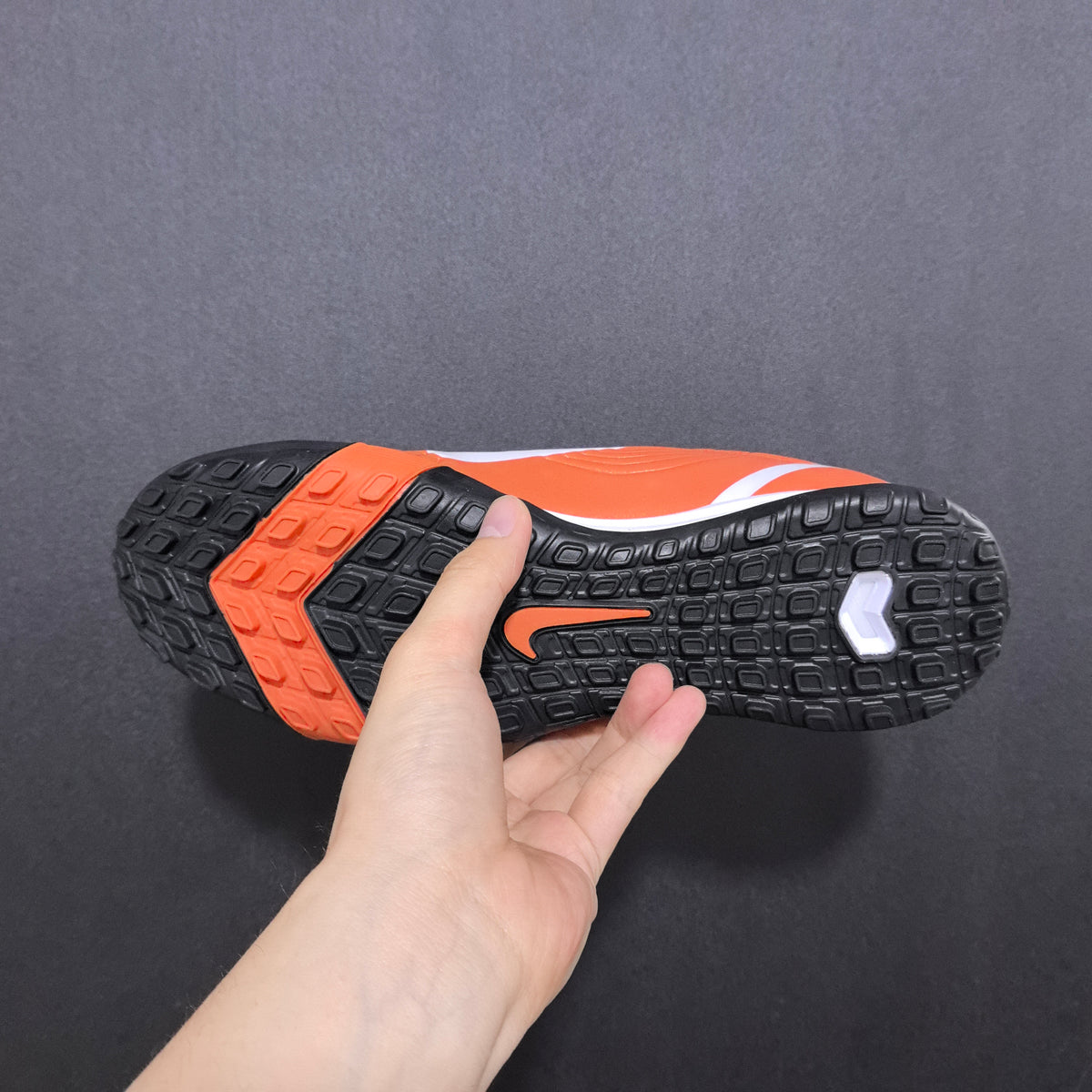 Chuteira Society Nike Mercurial Vapor 1 (RONALDO) TF Elite + Brindes