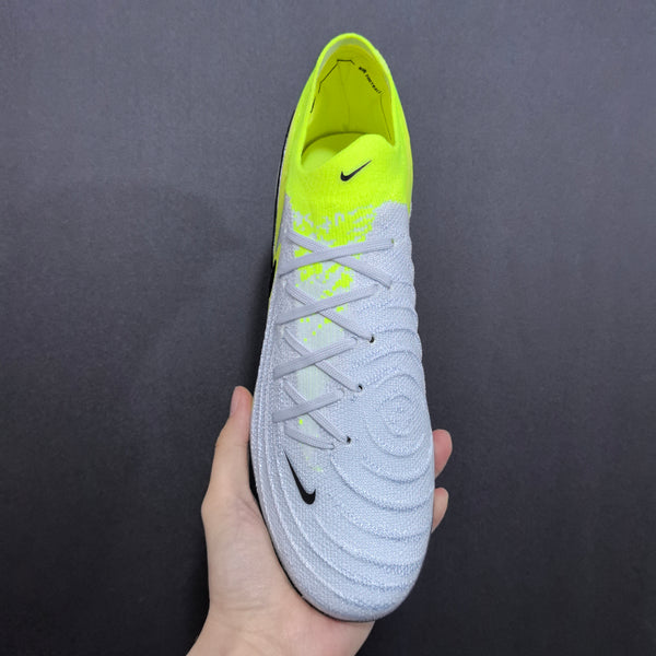 Chuteira Campo Nike Phantom Luna 2 SG Elite + Brindes