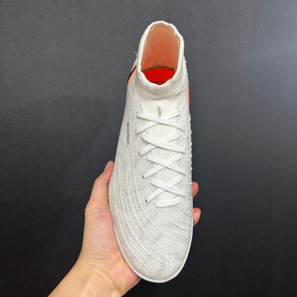 Chuteira Society Nike Phantom Luna TF 1 Elite + Brindes