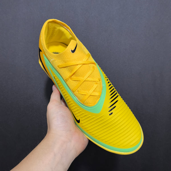 Chuteira Society Nike Phantom GX 6 TF Elite + Brindes