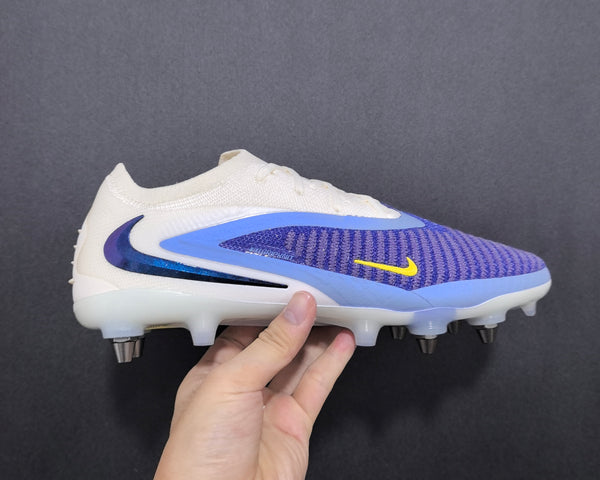 Chuteira Campo Nike Phantom GX 6 SG Elite + Brindes