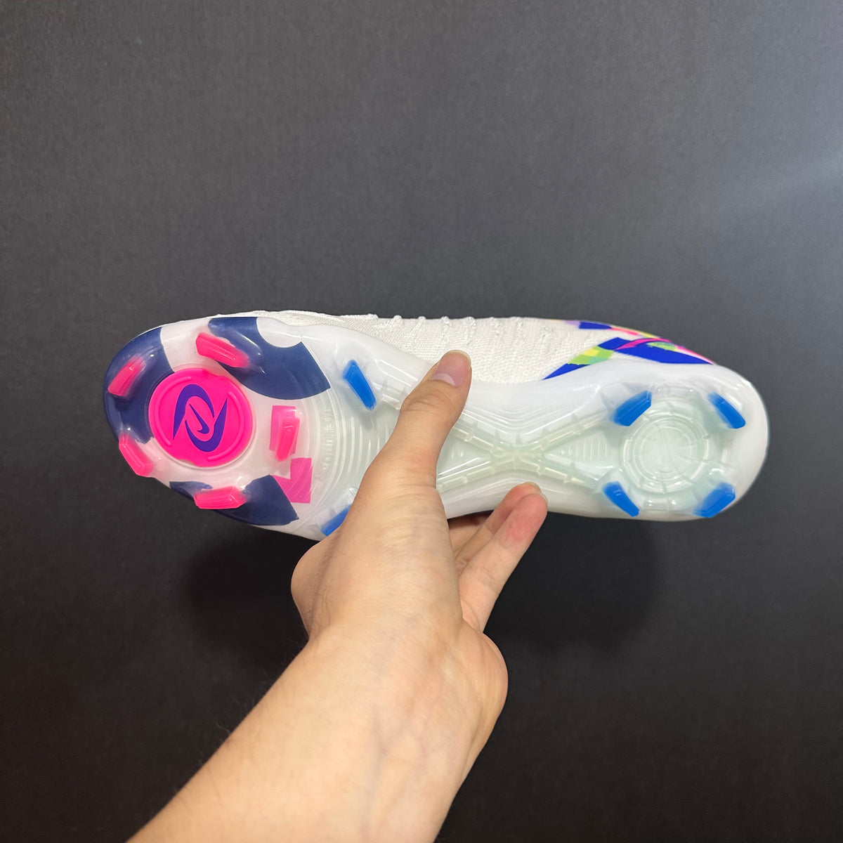 Chuteira Campo Nike Phantom Luna 2 Elite + Brindes