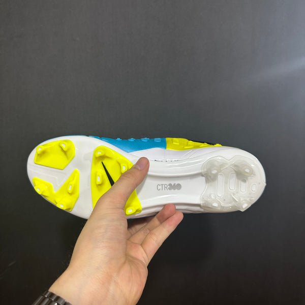 Chuteira Campo Nike CTR360 Maestri III FG + Brindes