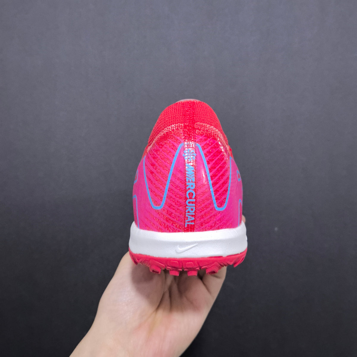 Chuteira Society Nike Air Zoom Mercurial Vapor 16 TF Elite + Brindes