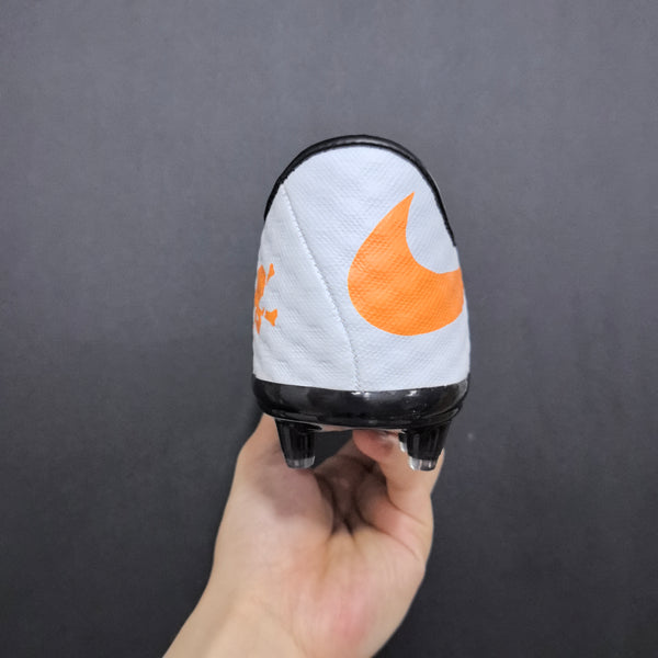 Chuteira Campo Nike Hypervenom Phantom fg Elite + Brindes