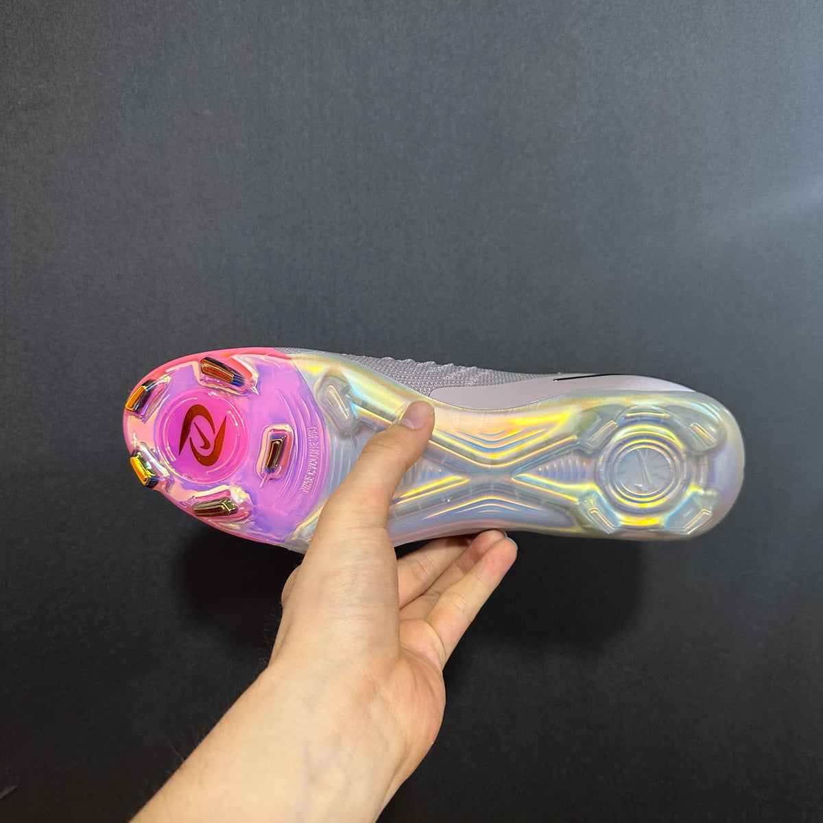 Chuteira Campo Nike Phantom Luna 2 Elite + Brindes